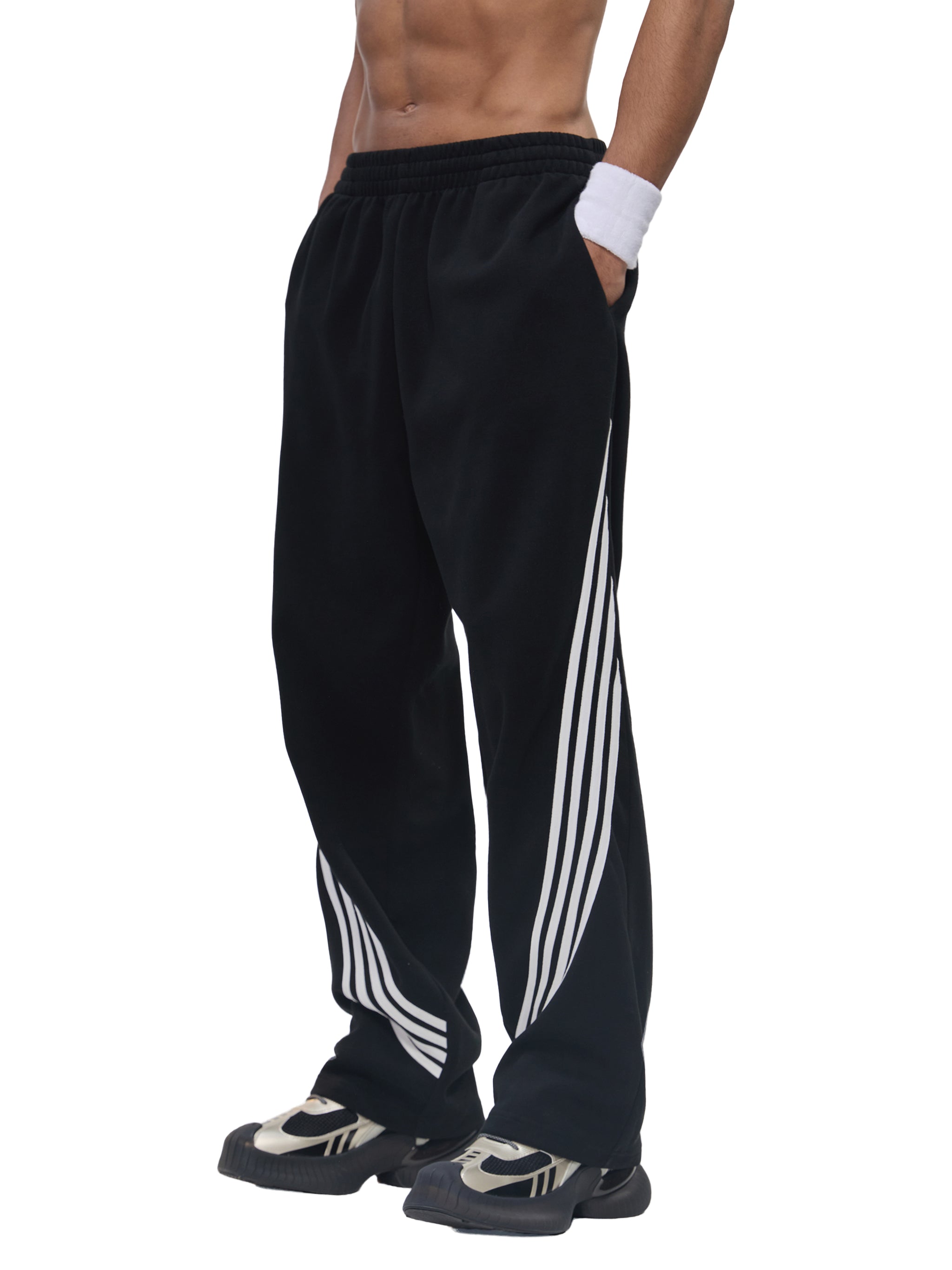 Curved Stripe Straight Sweatpants